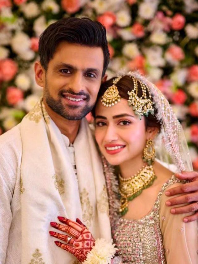शोएब मलिक ने पाकिस्तानी अभिनेत्री सना जावेद के साथ शादी कर ली है